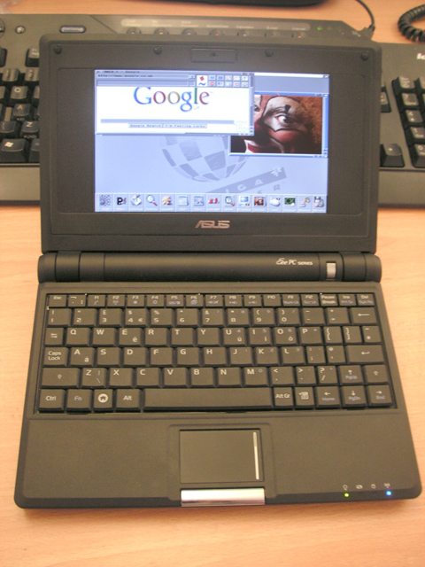 Amiga Forever 2008 on Asus Eee PC